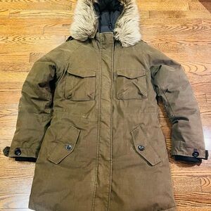 Community Paradigm Military Edition Parka – Size Medium.